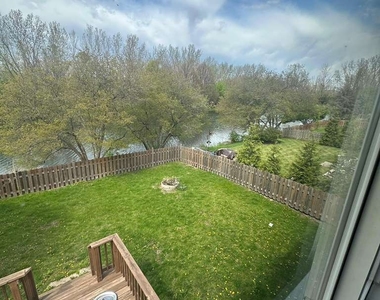 22102 W Plymouth Circle - Photo Thumbnail 25