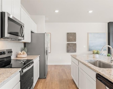 1722 Harper Lily Lane - Photo Thumbnail 12