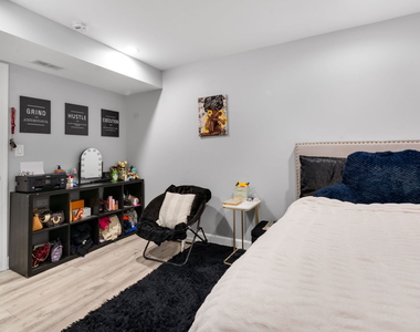 1135 W Farwell Avenue - Photo Thumbnail 10
