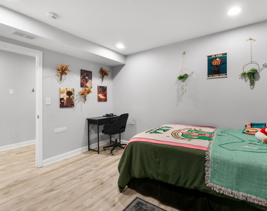 1135 W Farwell Avenue - Photo Thumbnail 15