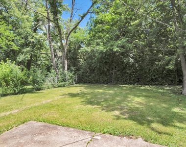 1947 Beacon Boulevard - Photo Thumbnail 25