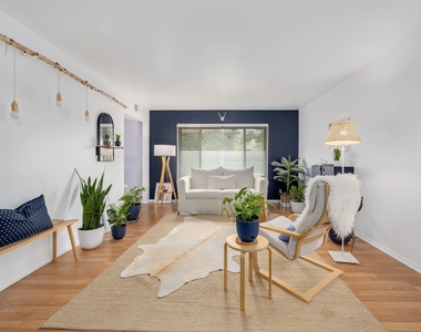 6109 Knoll Wood Road - Photo Thumbnail 5