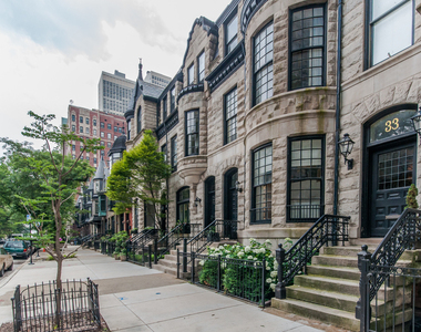 30 E Elm Street - Photo Thumbnail 13