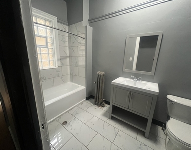 4958 S Michigan Avenue - Photo Thumbnail 15