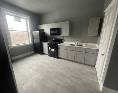 4958 S Michigan Avenue - Photo Thumbnail 19