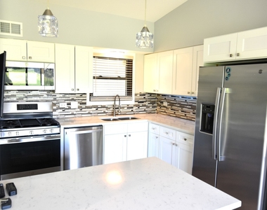 1285 Bamburg Court - Photo Thumbnail 8