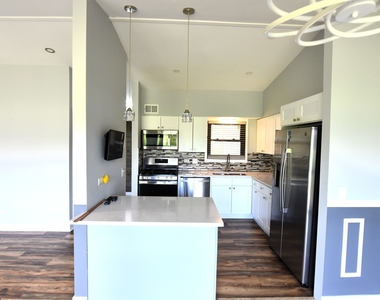 1285 Bamburg Court - Photo Thumbnail 9