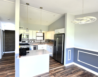 1285 Bamburg Court - Photo Thumbnail 12