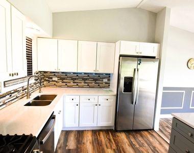 1285 Bamburg Court - Photo Thumbnail 2