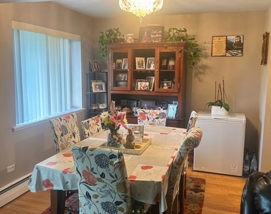 2515 E Olive Street - Photo Thumbnail 7