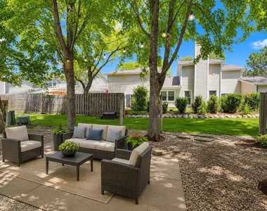 235 Hedgerow Drive - Photo Thumbnail 16