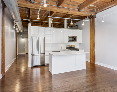 1017 W Washington Boulevard - Photo Thumbnail 4