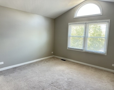 2343 Hamilton Place - Photo Thumbnail 12