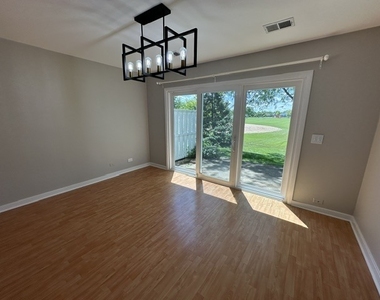 2343 Hamilton Place - Photo Thumbnail 5