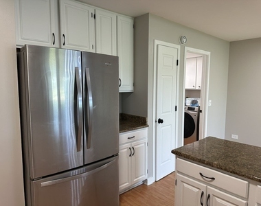 2343 Hamilton Place - Photo Thumbnail 4
