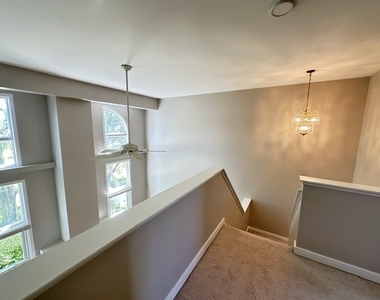 2343 Hamilton Place - Photo Thumbnail 11