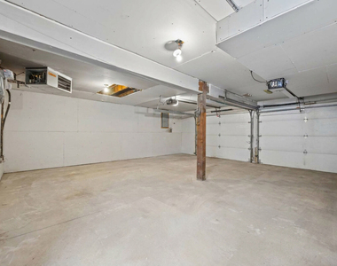 3339 N Kenmore Avenue - Photo Thumbnail 15