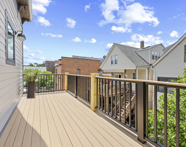 3339 N Kenmore Avenue - Photo Thumbnail 14