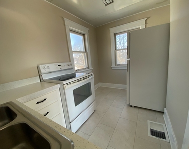 739 Iowa Avenue - Photo Thumbnail 10