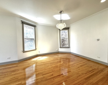 2424 N Mozart Street - Photo Thumbnail 8