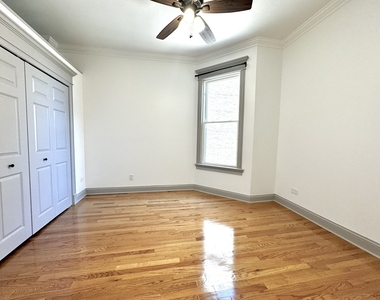 2424 N Mozart Street - Photo Thumbnail 12