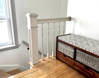2424 N Mozart Street - Photo Thumbnail 4