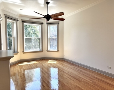 2424 N Mozart Street - Photo Thumbnail 7