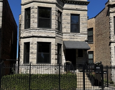 2424 N Mozart Street - Photo Thumbnail 30