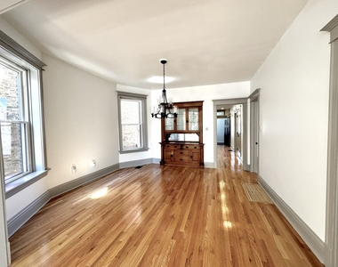 2424 N Mozart Street - Photo Thumbnail 7