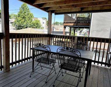 2424 N Mozart Street - Photo Thumbnail 24