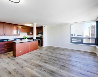 440 N Wabash Avenue - Photo Thumbnail 4