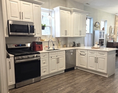 2726 W Haddon Avenue - Photo Thumbnail 9