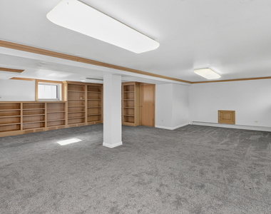 708 Mccarthy Road - Photo Thumbnail 12