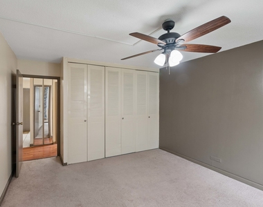 2211 S Stewart Avenue - Photo Thumbnail 13