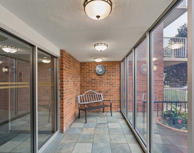 2211 S Stewart Avenue - Photo Thumbnail 1