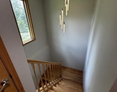 786 Greenwood Road - Photo Thumbnail 6