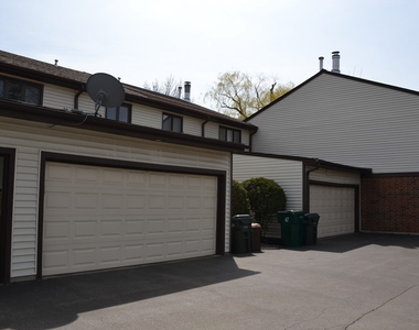 786 Greenwood Road - Photo Thumbnail 1