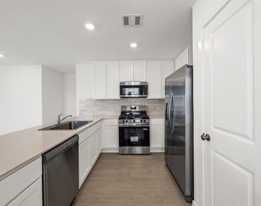 26846 Vanilla Pearls Lane - Photo Thumbnail 7