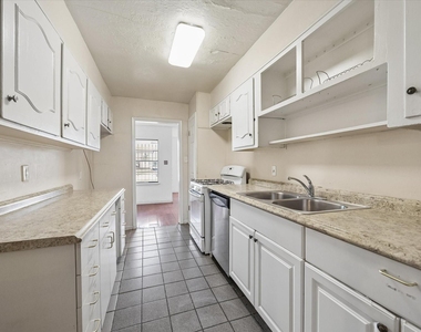 7119 Long Point Road - Photo Thumbnail 9