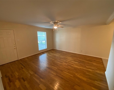 1523 Heights Boulevard - Photo Thumbnail 5