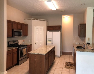 3103 Indigo Lane - Photo Thumbnail 2