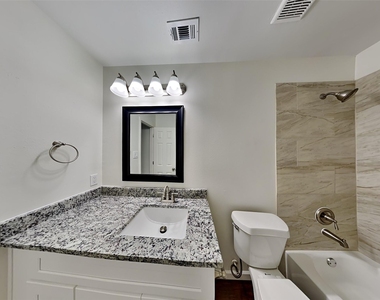 16778 Fallen Timbers Drive - Photo Thumbnail 11