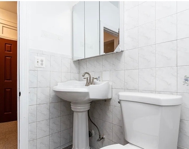 1014 East New York Avenue - Photo Thumbnail 6