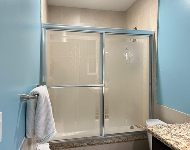 2230 S Piney Point Road - Photo Thumbnail 9