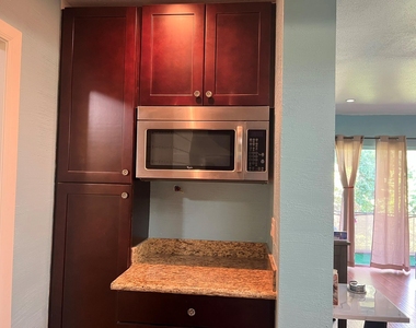 2230 S Piney Point Road - Photo Thumbnail 4