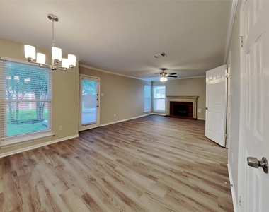 3407 Fort Richmond Drive - Photo Thumbnail 7