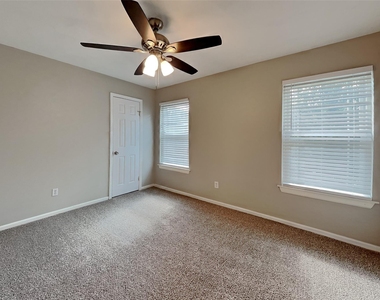 3407 Fort Richmond Drive - Photo Thumbnail 11
