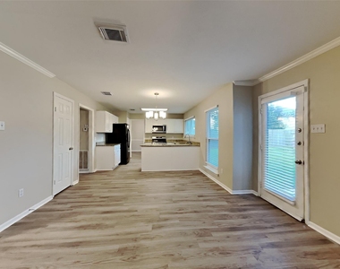 3407 Fort Richmond Drive - Photo Thumbnail 4
