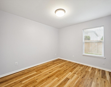 3402 Fox Court - Photo Thumbnail 22