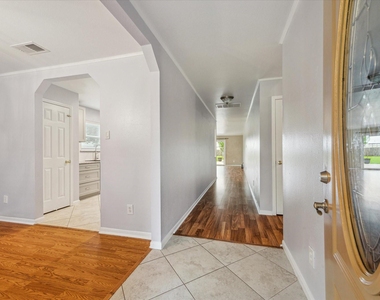 3402 Fox Court - Photo Thumbnail 4